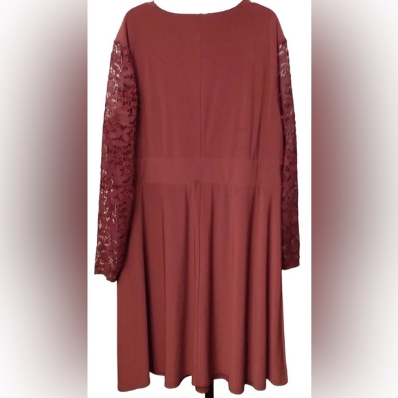 Ashley Graham Women’s Plus 2X Burgundy Red Long Sleeve Dress - Picture 2 of 9